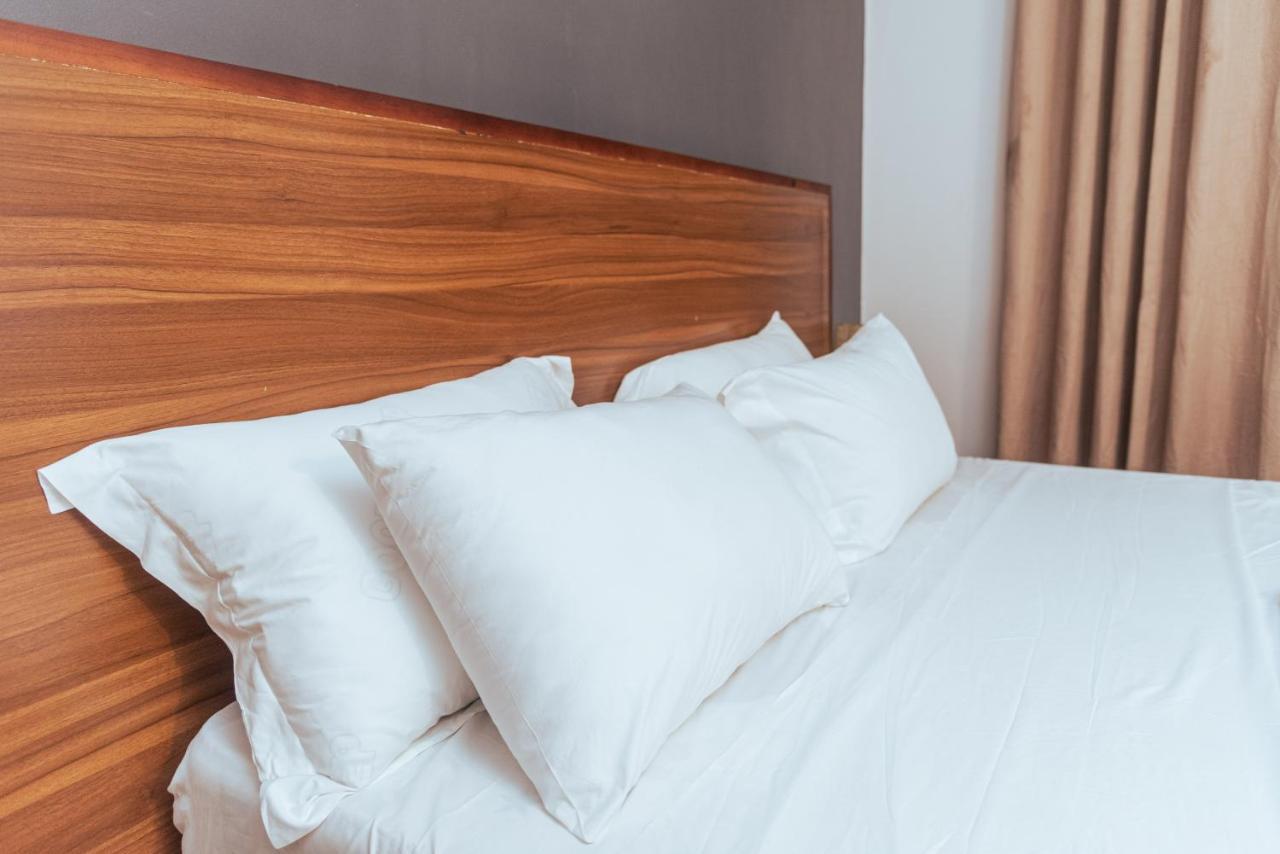 לומה Ahome Guest House & Lounge מראה חיצוני תמונה