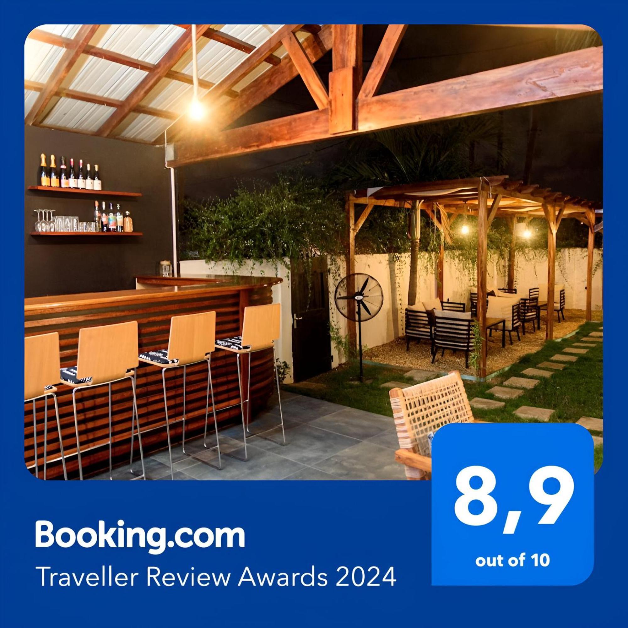 לומה Ahome Guest House & Lounge מראה חיצוני תמונה