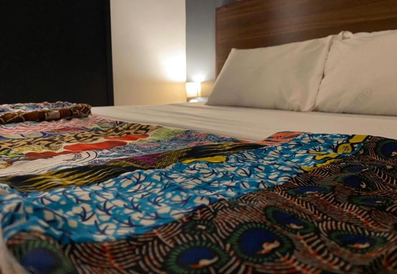 לומה Ahome Guest House & Lounge מראה חיצוני תמונה